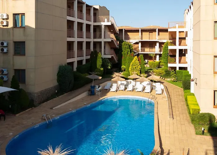 частен в затворен комплекс * Синеморец