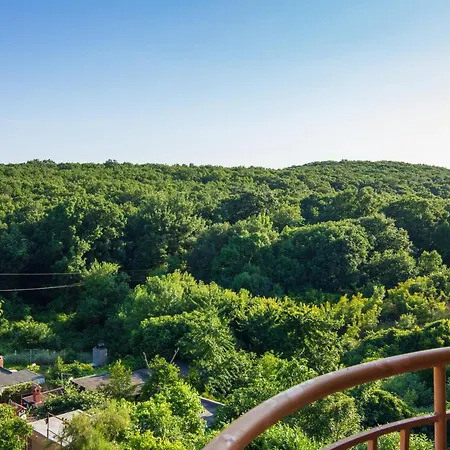 частен в затворен комплекс Apartment Sinemoretz