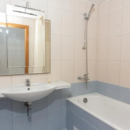 частен в затворен комплекс Sinemoretz