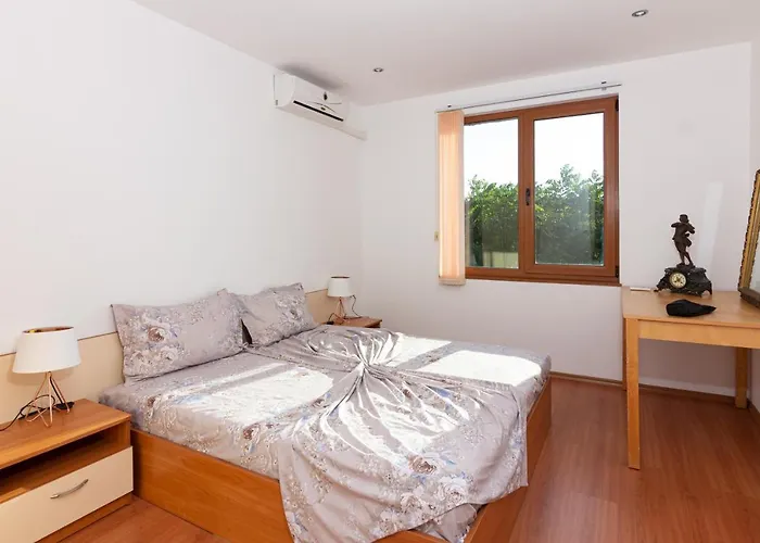 Διαμέρισμα частен в затворен комплекс *